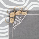 Obrączki na serwetki w kształcie kwiatów Beige Flower Rings - obrazek 9